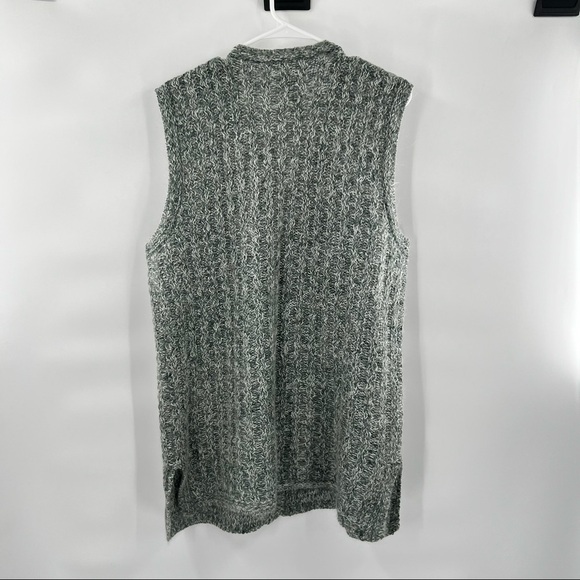 Extra point reference button down knit sweater vest 1X - Picture 7 of 10